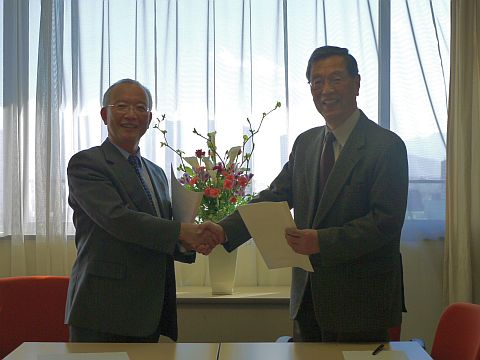 Prof. Sunada and Prof. Takeuchi
